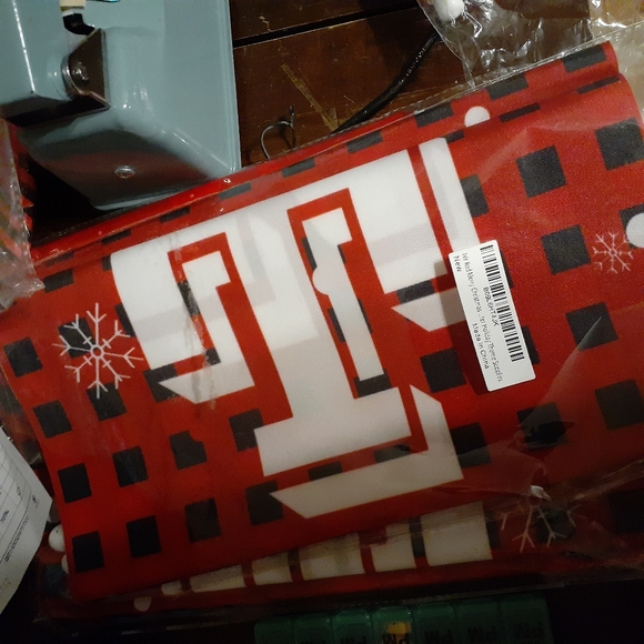 New Merry Christmas Banner Set Buffalo Plaid Photo Op Decoration - Picture 11 of 14